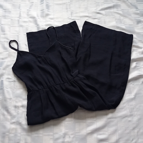 Dex V-neck Cropped Wide Leg Jumper - Picture 14 of 14